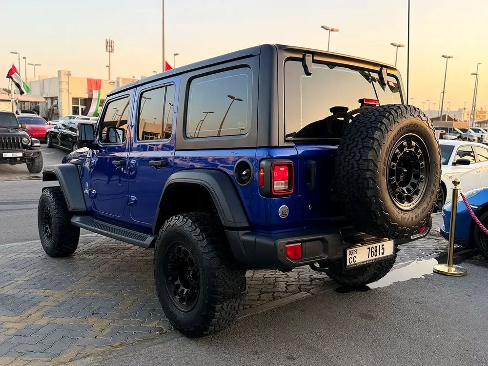 Wrangler Gcc specs in amazing condition with extra modifications - Image 8