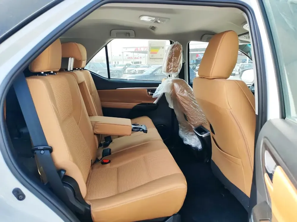 2026 Toyota Fortuner SR5 2.8L 4-Cyl Turbo Diesel A/T AWD 4x4 Export Only - Image 15