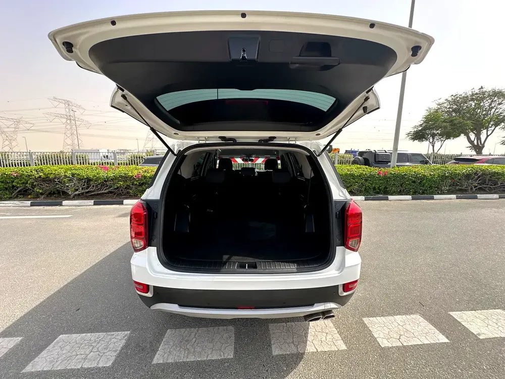 4X4 7-Seater 1270/-AED 2022 Hyundai Palisade Smart  | GCC Specs | Excellent Condition - Image 13