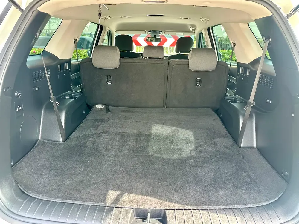 4X4 7-Seater 1270/-AED 2022 Hyundai Palisade Smart  | GCC Specs | Excellent Condition - Image 14