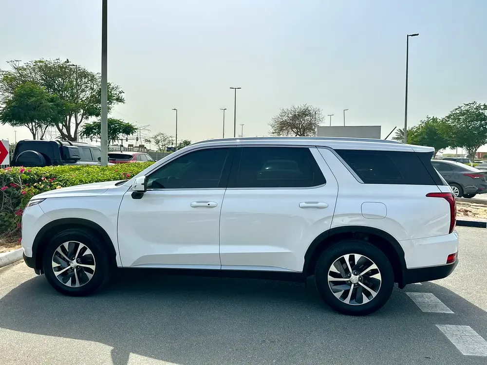 4X4 7-Seater 1270/-AED 2022 Hyundai Palisade Smart  | GCC Specs | Excellent Condition - Image 20