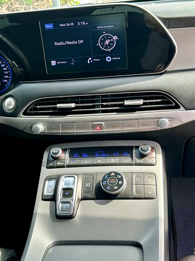 4X4 7-Seater 1270/-AED 2022 Hyundai Palisade Smart  | GCC Specs | Excellent Condition - Image 6