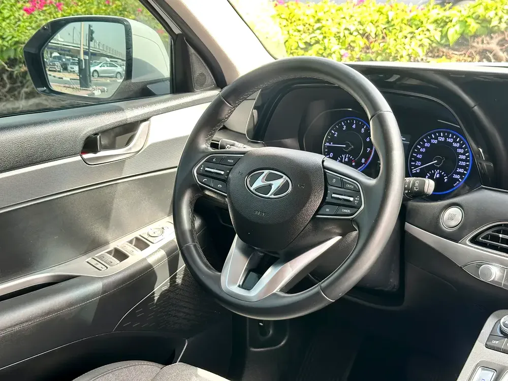 4X4 7-Seater 1270/-AED 2022 Hyundai Palisade Smart  | GCC Specs | Excellent Condition - Image 7
