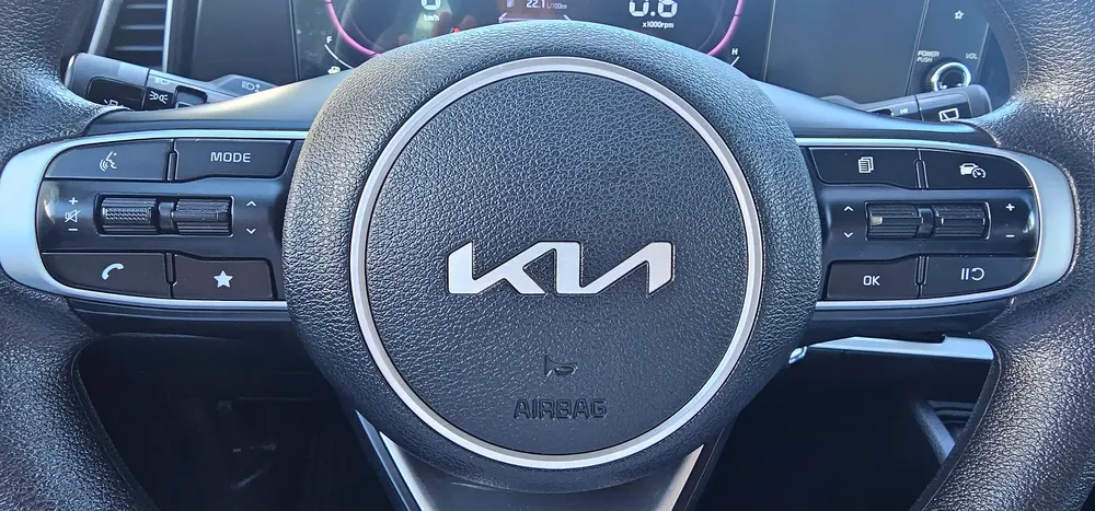 KIA SPORTAGE MODEL 2024 KM 40000 ONLY  G.C.C ACCIDENT FREE ORIGINAL PAINT - Image 14