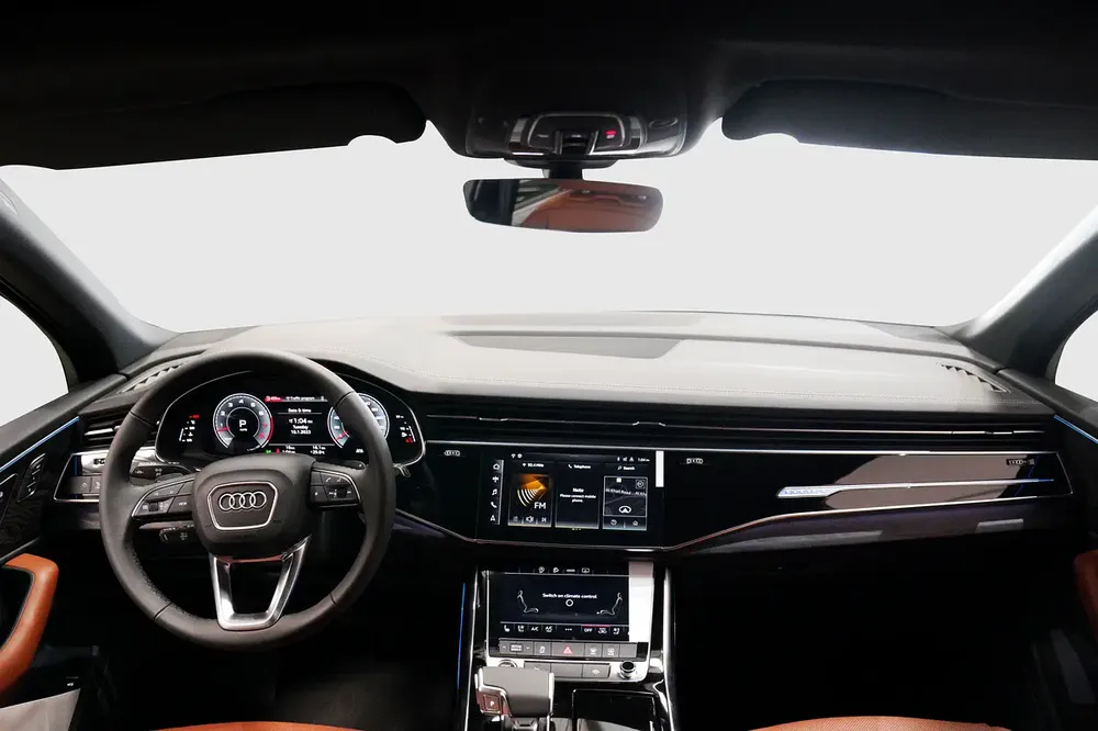Audi Q7 55 TFSI Quattro S line 2023 - Image 5