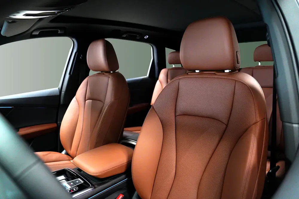 Audi Q7 55 TFSI Quattro S line 2023 - Image 6