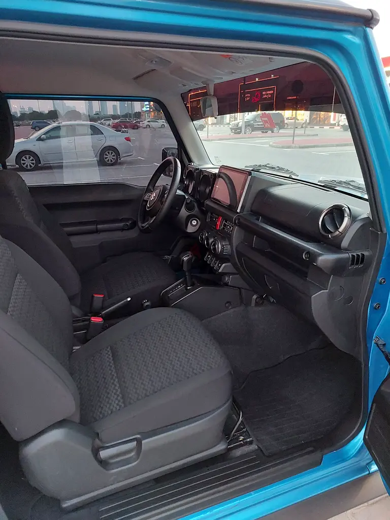Suzuki jimny glx full option gcc 7yrs warranty from Suzuki Only 64000km! - Image 10