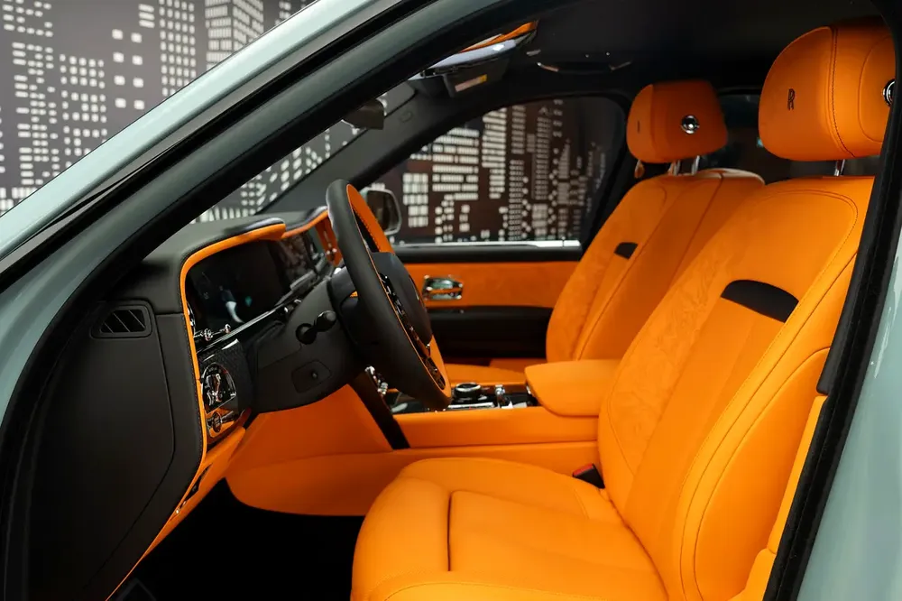 ROLLS ROYCE | CULLINAN BLACK BADGE | GCC SPECS | DEALER WARRANTY + SERVICE CONTRACT - Image 13