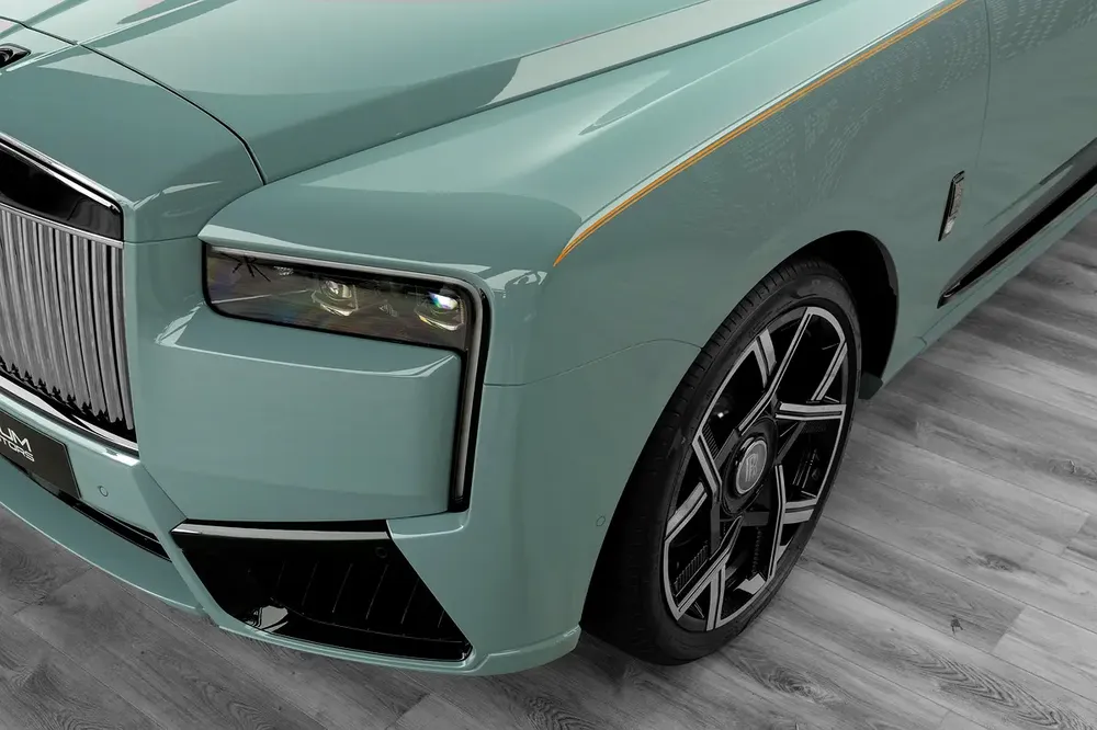ROLLS ROYCE | CULLINAN BLACK BADGE | GCC SPECS | DEALER WARRANTY + SERVICE CONTRACT - Image 19