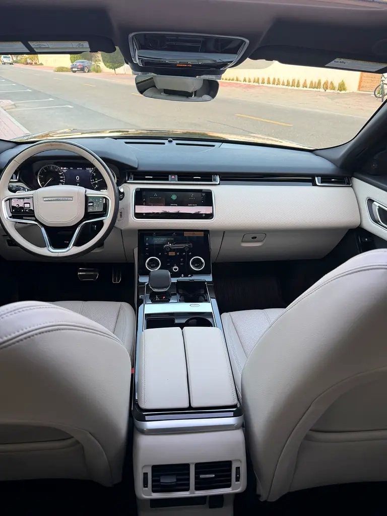 Velar R-Dynamic S - P340 ( V6 ) - Image 17
