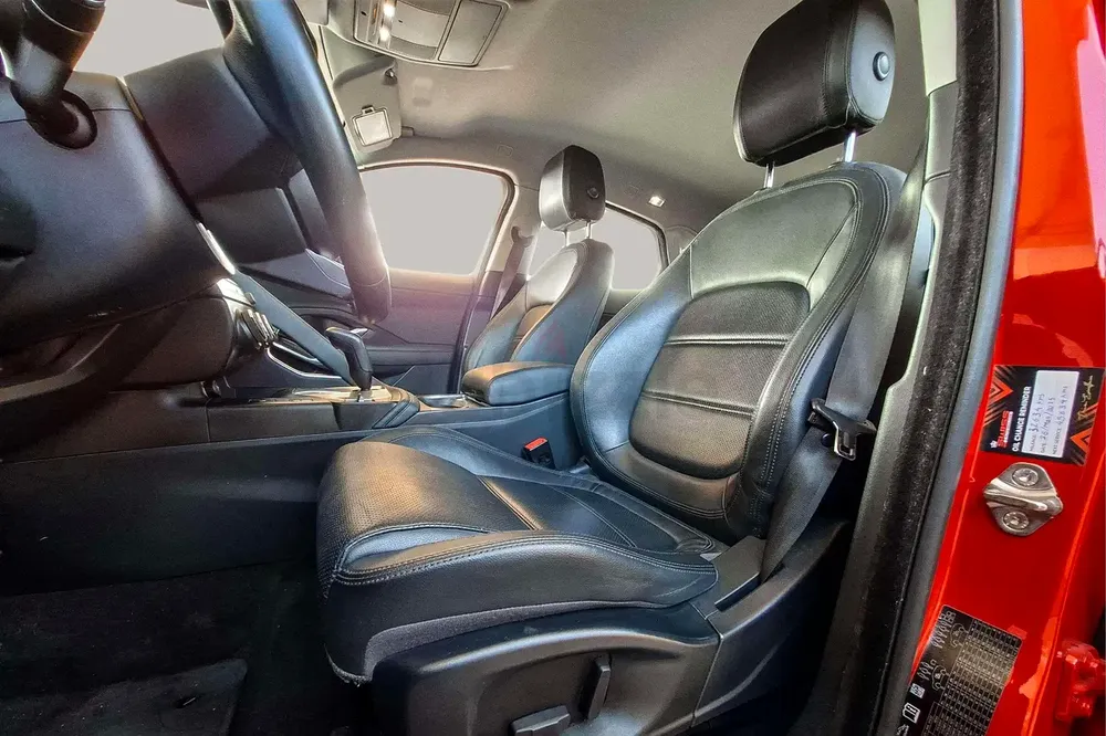 AED 1201/month | 2019 Jaguar E-Pace  | GCC Specs | Ref#416617 - Image 11