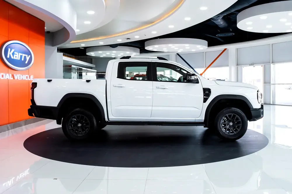 2.4L PETROL | 4X4 | GCC | 5 YEAR / 200000 KM WARRANTY - Image 4