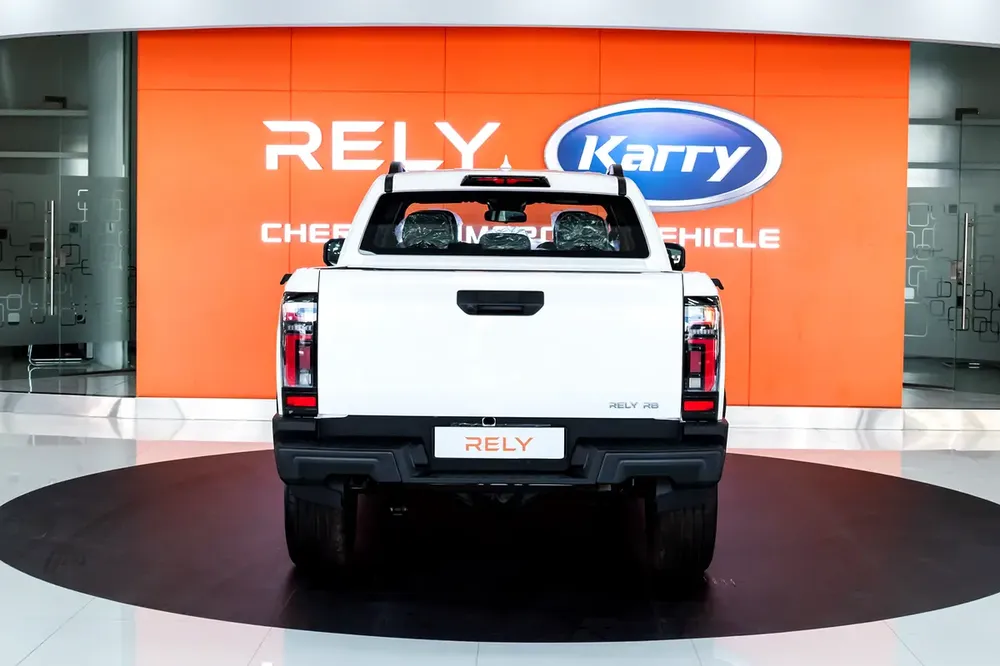 2.4L PETROL | 4X4 | GCC | 5 YEAR / 200000 KM WARRANTY - Image 6