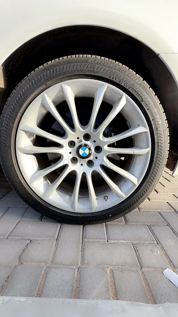 BMW 7-Series 750Li xDrive 2015 | American Specs | Luxury Sedan - Image 8