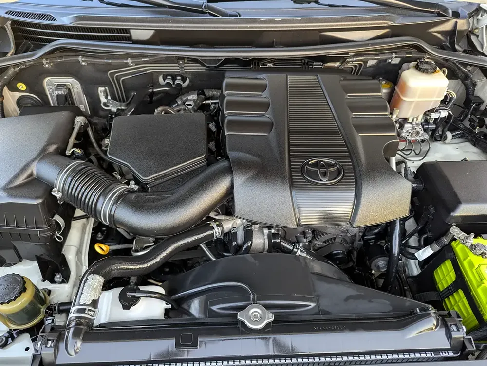 Toyota Land Cruiser GXR Top Full Option 2015 Facelifted 2026 - GCC Specs - Excellent Condition - Image 10