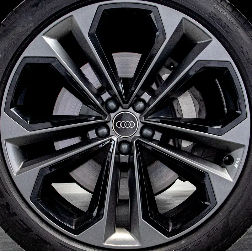 Audi Warranty + Service Contract 2030 • GCC • Low Mileage - Image 17