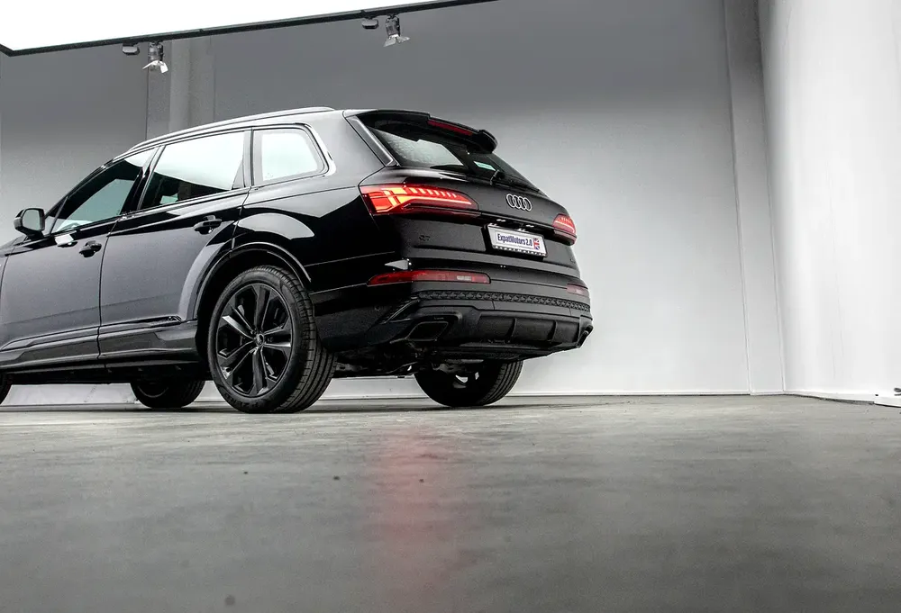 Audi Warranty + Service Contract 2030 • GCC • Low Mileage - Image 19
