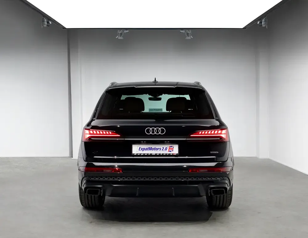 Audi Warranty + Service Contract 2030 • GCC • Low Mileage - Image 5