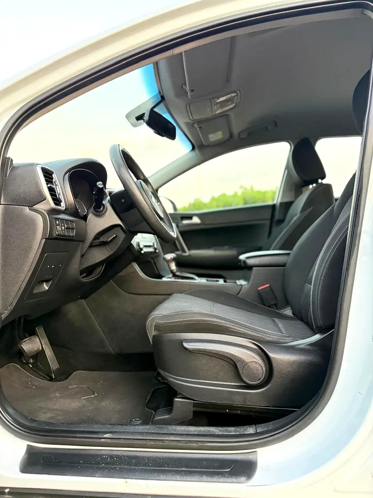 Kia Sportage 2020 model gcc spec 2.4 cc v4 perfect condition AWD - Image 15