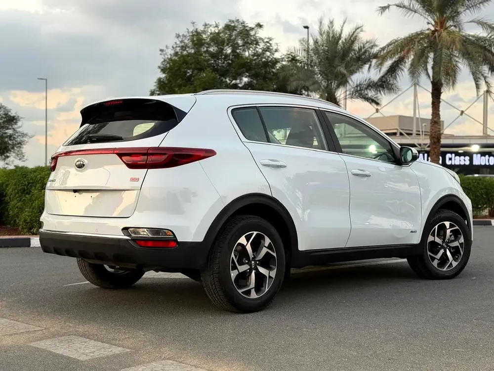 Kia Sportage 2020 model gcc spec 2.4 cc v4 perfect condition AWD - Image 6