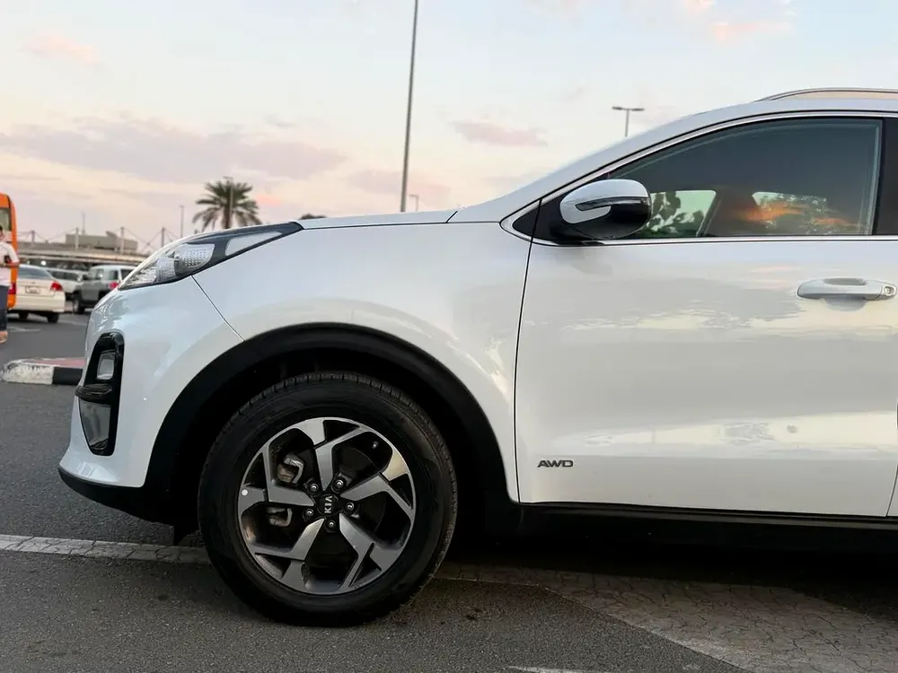Kia Sportage 2020 model gcc spec 2.4 cc v4 perfect condition AWD - Image 7