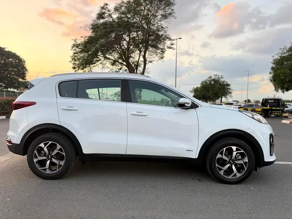 Kia Sportage 2020 model gcc spec 2.4 cc v4 perfect condition AWD - Image 8