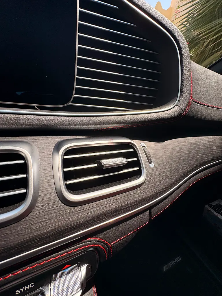 Mercedes-Benz GLE 53 AMG Coupé – 2024 | GCC | Full Gargash History | Immaculate - Image 8