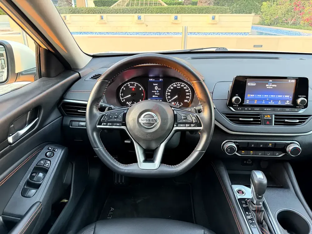 Nissan Altima SR 2019 GCC Specs // One Owner // Amazing Condition // Very Well Maintained - Image 13