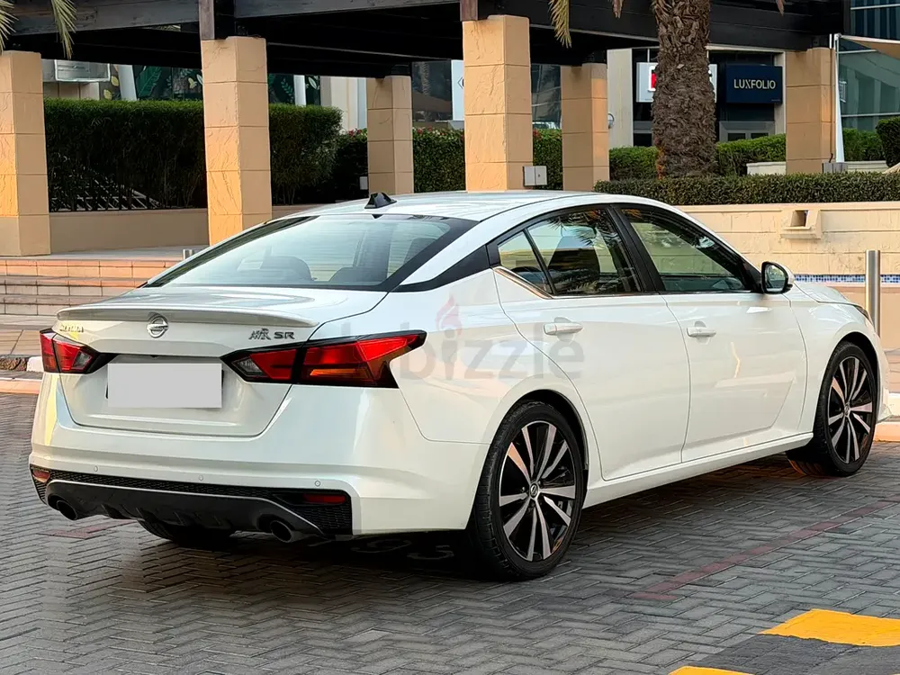 Nissan Altima SR 2019 GCC Specs // One Owner // Amazing Condition // Very Well Maintained - Image 5