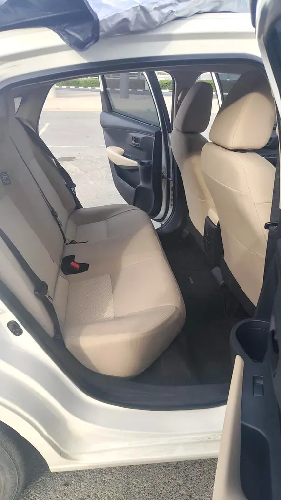 Yaris E GCC Specs - Like New Al Futtaim warranty  service contract - Image 14