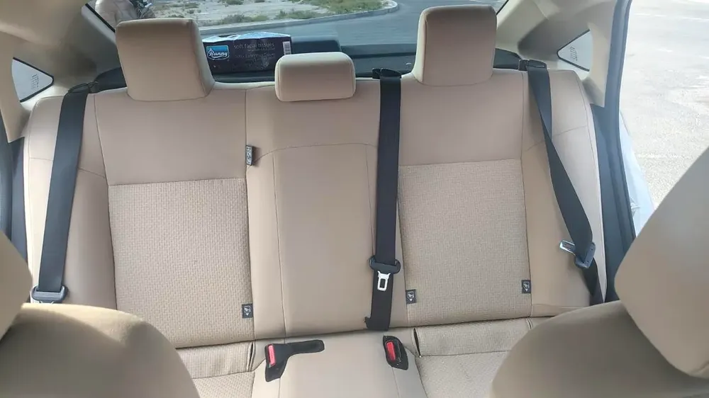 Yaris E GCC Specs - Like New Al Futtaim warranty  service contract - Image 8