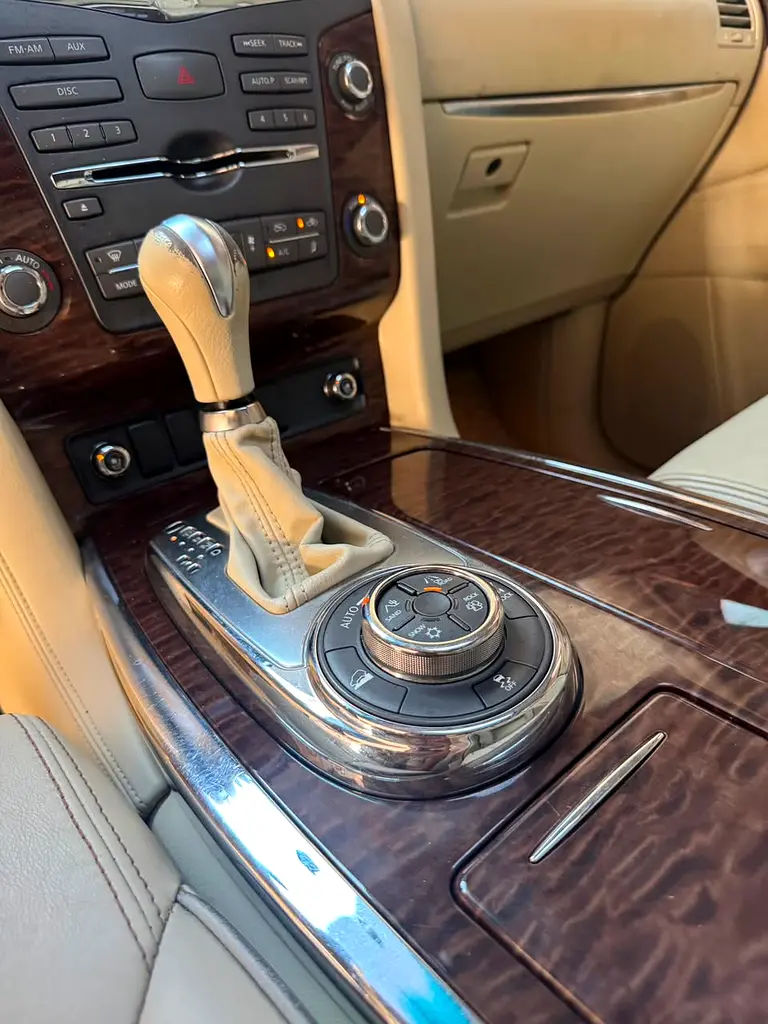 2012 Nissan Patrol LE Full Option 60th Diamond edition - Image 18