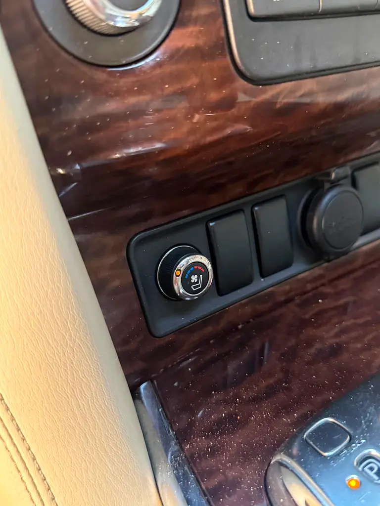 2012 Nissan Patrol LE Full Option 60th Diamond edition - Image 19