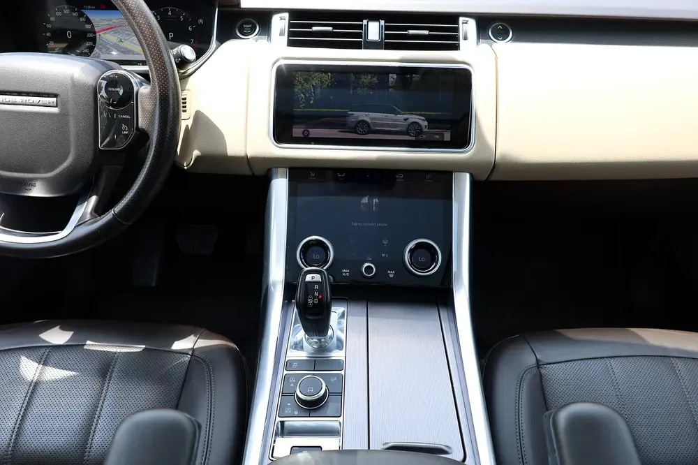 Land Rover Range Rover Sport HSE 2019 -117000km -GCC Specs - Image 16