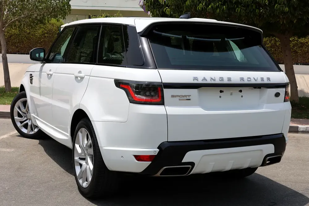 Land Rover Range Rover Sport HSE 2019 -117000km -GCC Specs - Image 4
