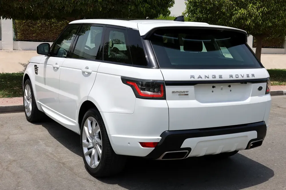 Land Rover Range Rover Sport HSE 2019 -117000km -GCC Specs - Image 7