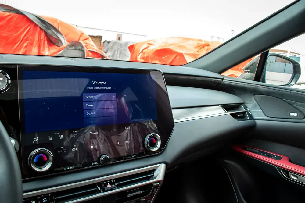 RX500h F Sport - Image 11
