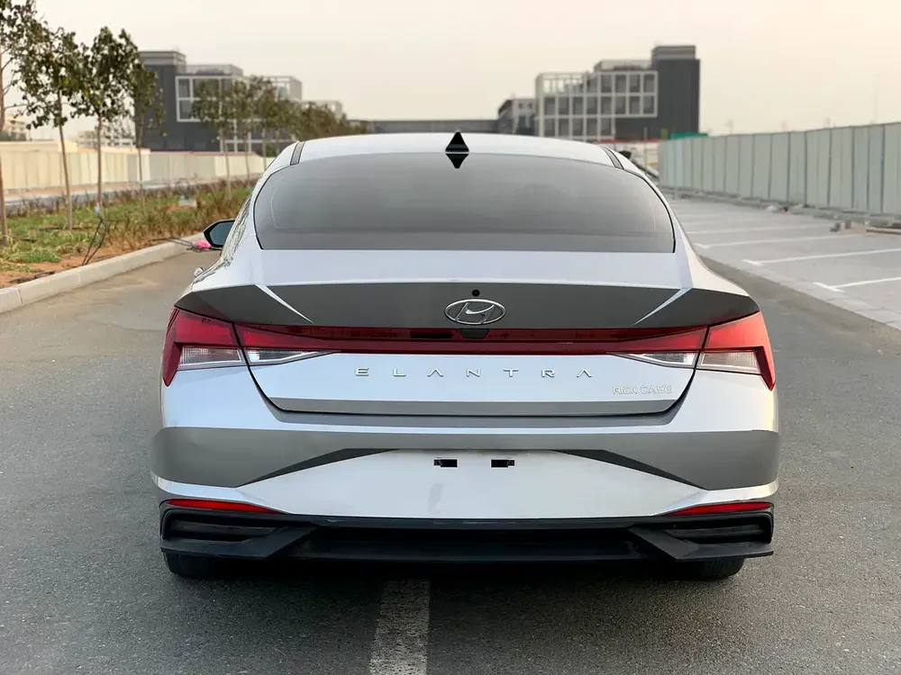 2023 Hyundai Elantra SE | American Specs | Excellent Condition - Image 5