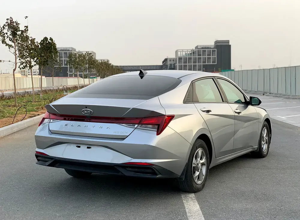2023 Hyundai Elantra SE | American Specs | Excellent Condition - Image 6