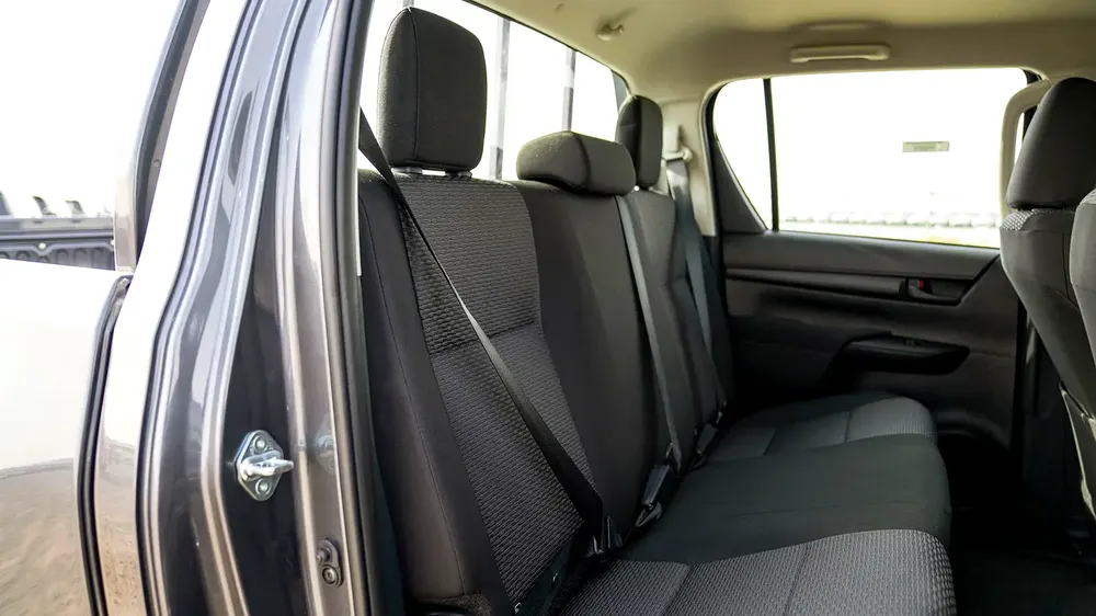 Toyota Hilux 2026 - European Specs - Brand New - Image 13