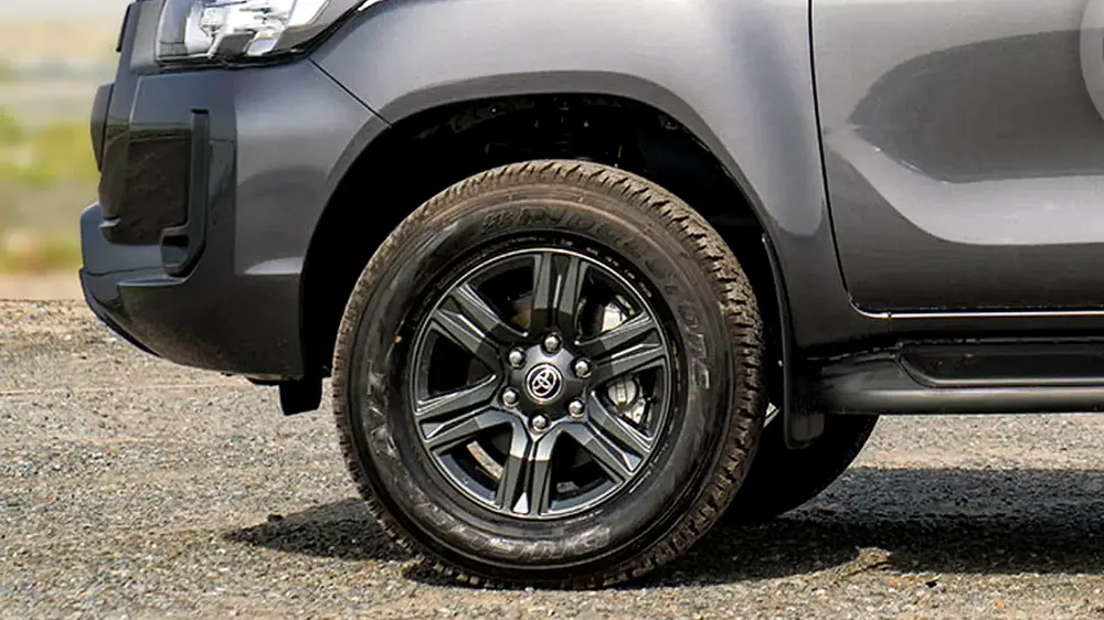 Toyota Hilux 2026 - European Specs - Brand New - Image 8