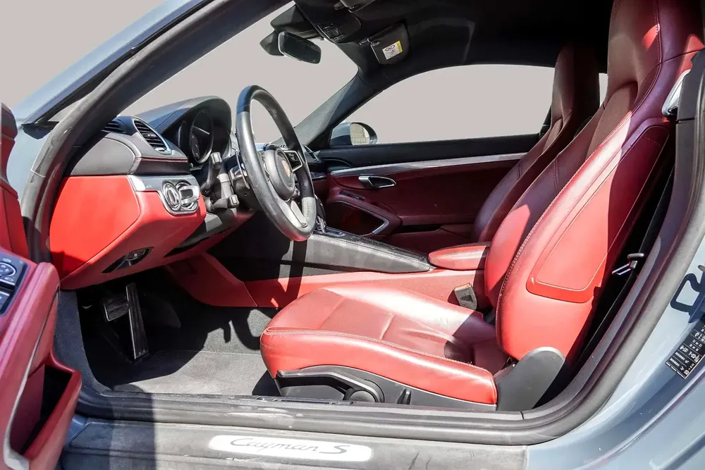 AED 2355/month | 2018 Porsche Cayman S | GCC Specs | Ref#399812 - Image 12
