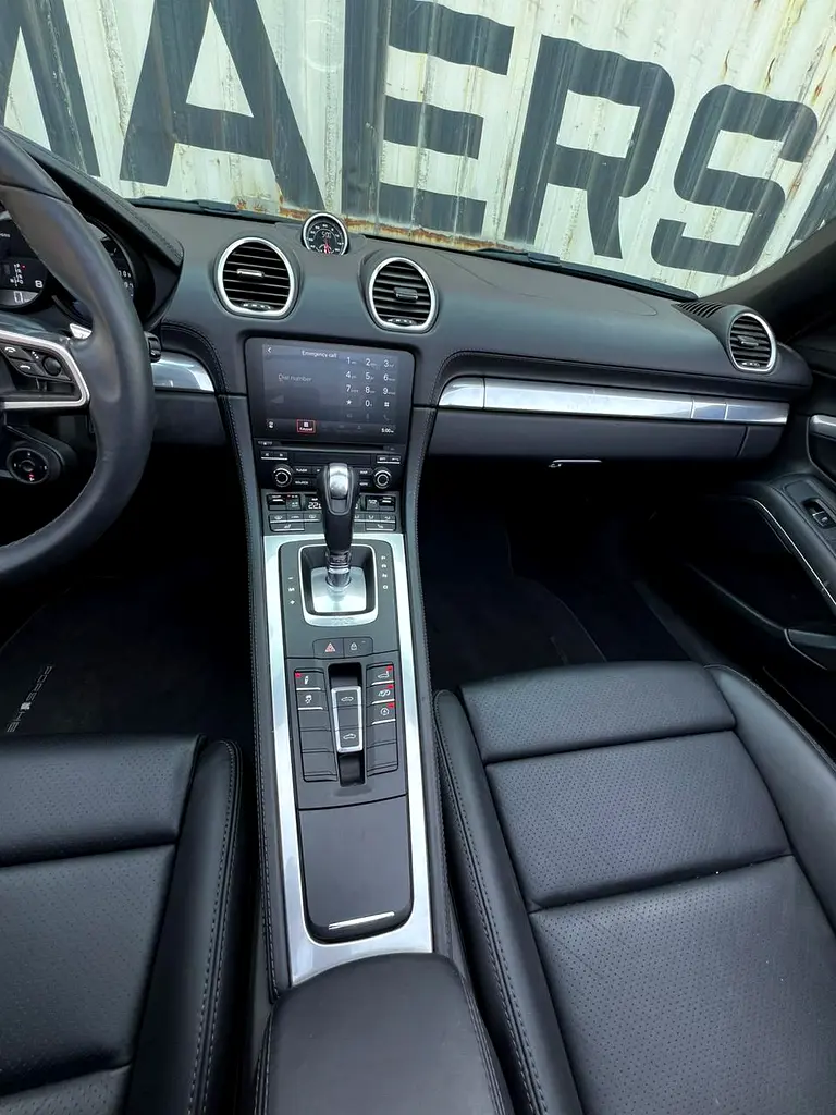 Porsche 718 Boxster - Image 19