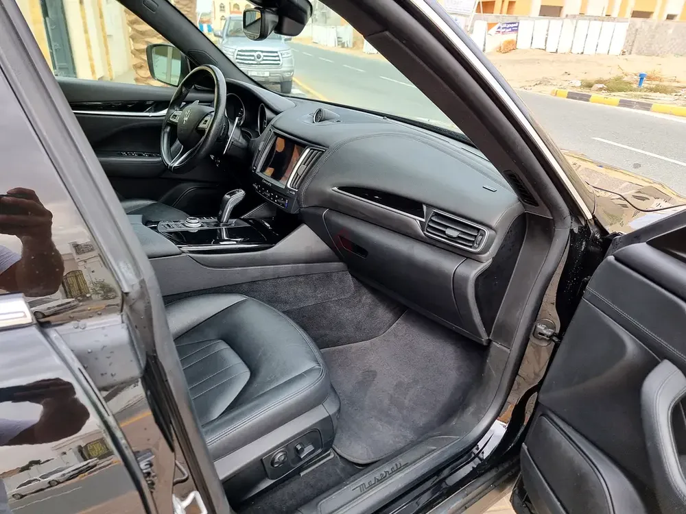 2020 Maserati Levante SQ4  American Specs in very good conditions - Image 10