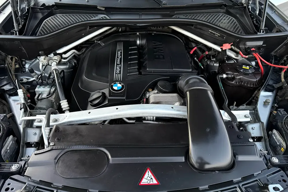 AGMC Service History / 2 Keys | BMW X5 xDrive35i 2014 GCC Specifications ( Single Owner ) - Image 20
