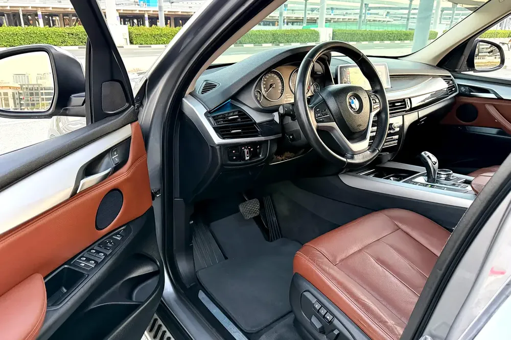 AGMC Service History / 2 Keys | BMW X5 xDrive35i 2014 GCC Specifications ( Single Owner ) - Image 8