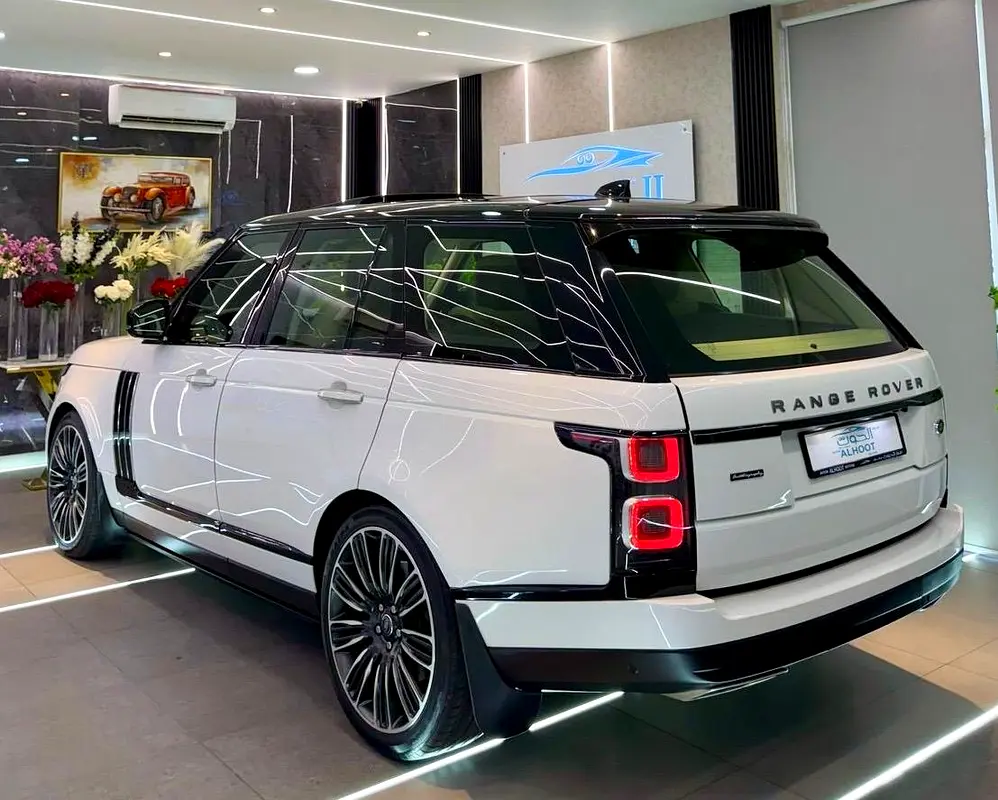 AUTOBIOGRAPHY KIT RR VOGUE SUPERCHARGED || GCC || FULLY LOADED || SCREENS - Image 10