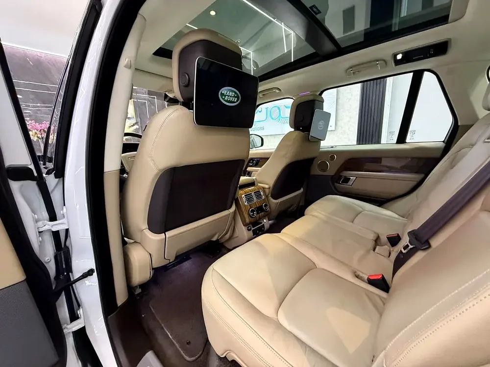 AUTOBIOGRAPHY KIT RR VOGUE SUPERCHARGED || GCC || FULLY LOADED || SCREENS - Image 18