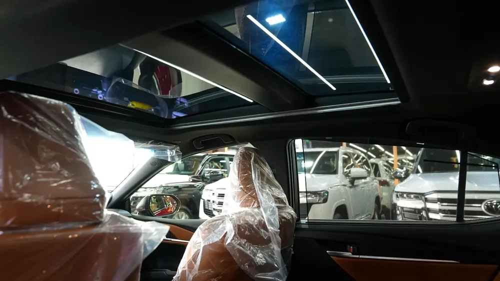 2025 TOYOTA CAMRY LUMIERE 2.5L HYBRID FULL OPTION - Image 16