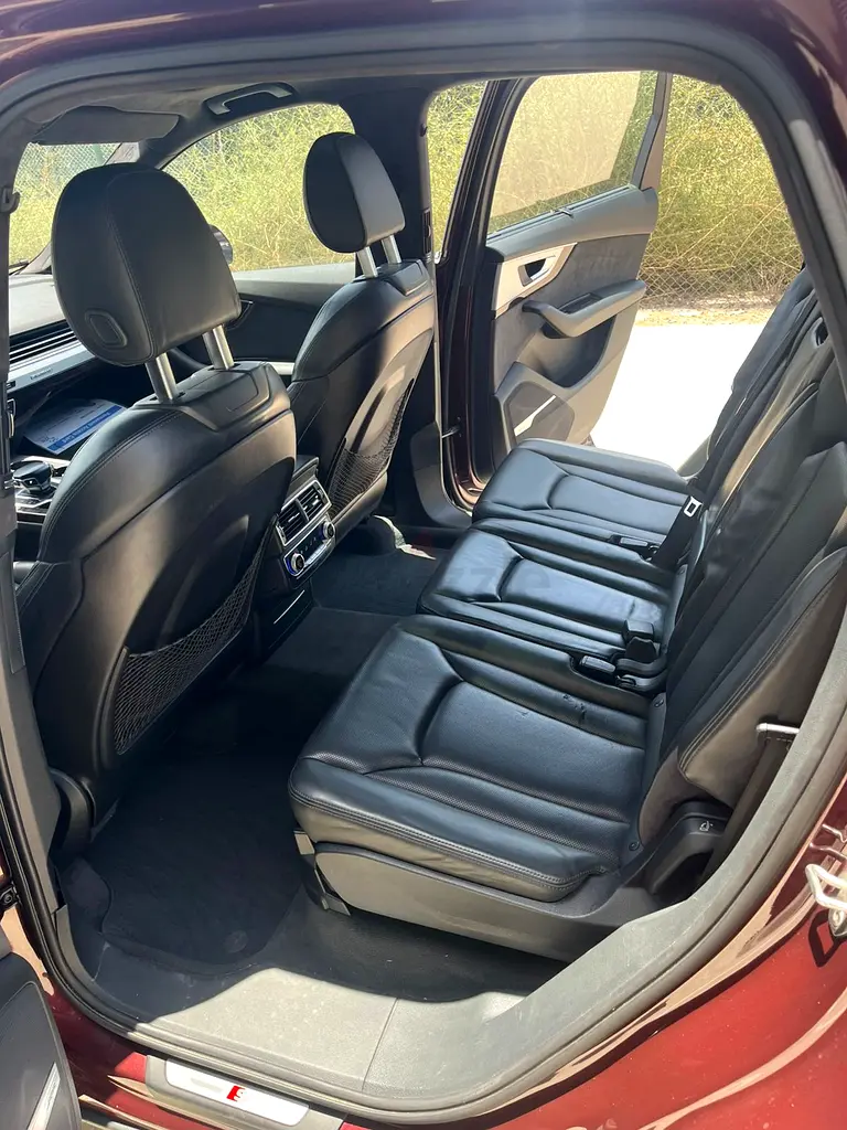 Audi Q7 45 TFSI Quattro 2016 | GCC Specs | Well Maintained - Image 11